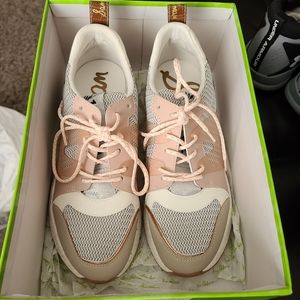 Women Sam Edelman sneakera